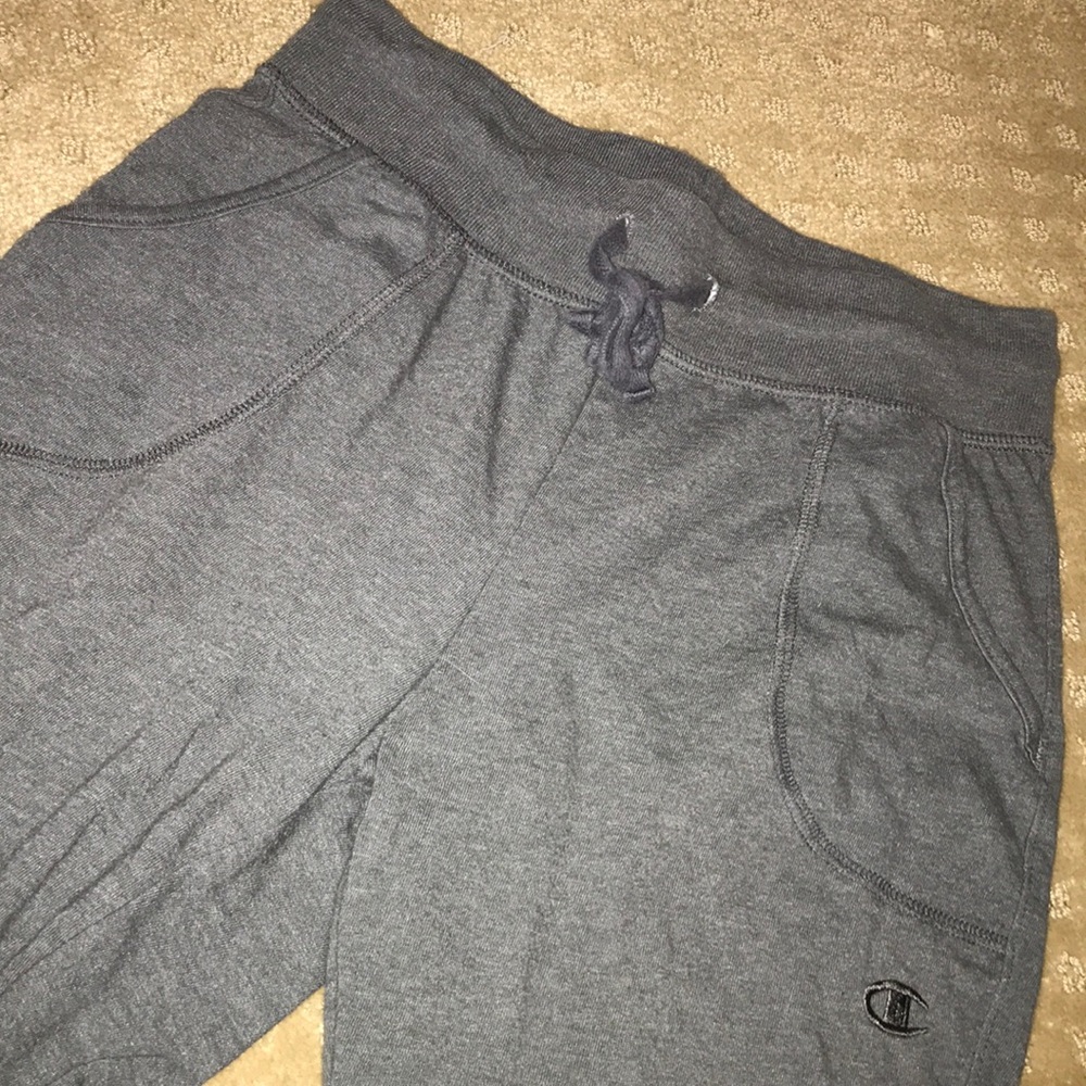 CHAMPION Sweats - Picture 3 of 3